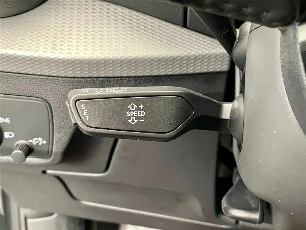 Audi Q2L 2020 35 TFSI Progressive Dynamic Model фото 15