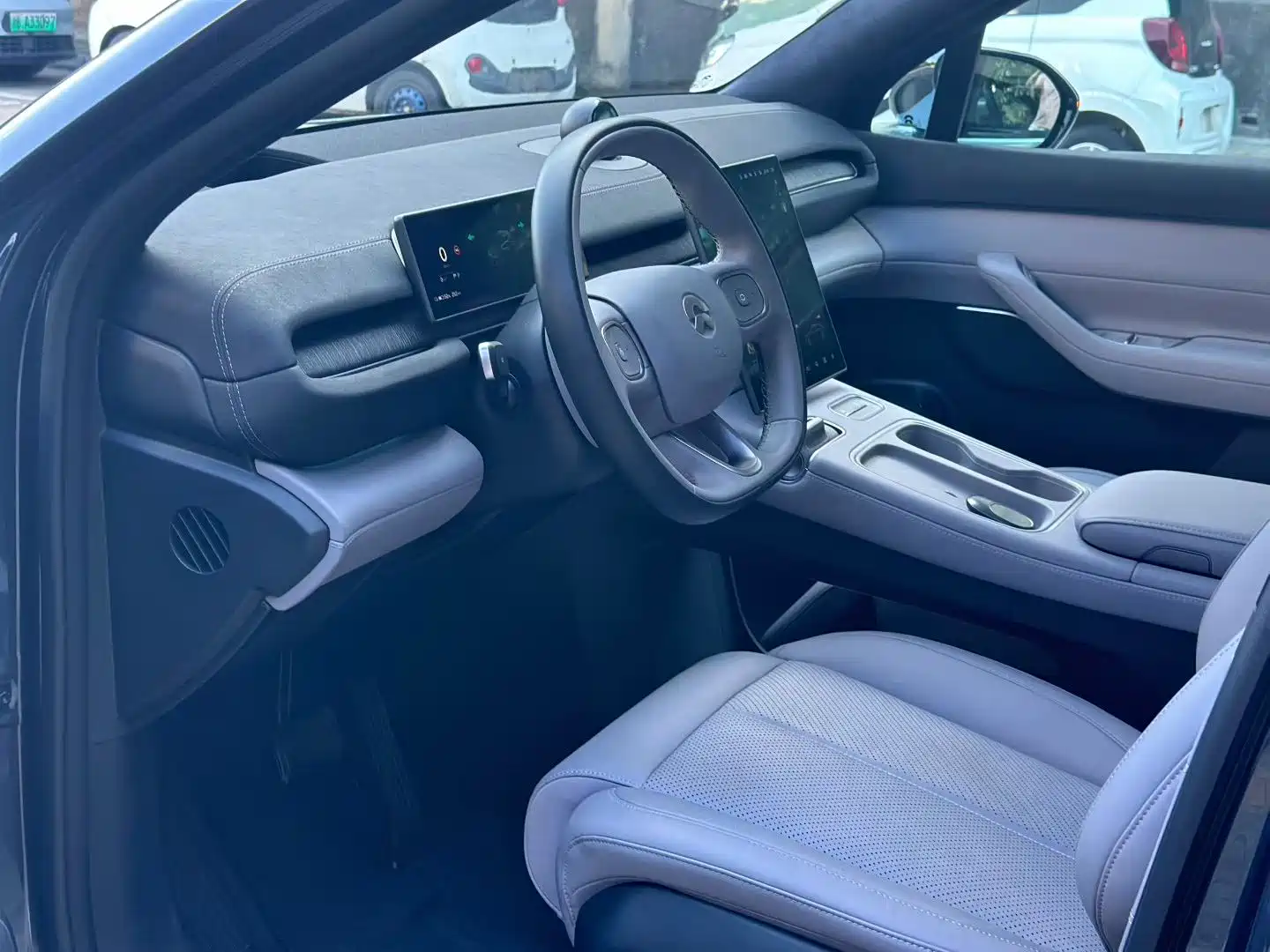 Фото 4 - NIO EC6