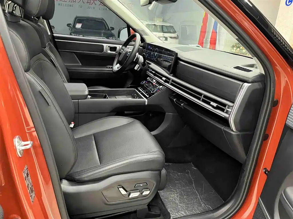 Hyundai Santa Fe 2024 2.0T Connoisseur Ultra фото 14