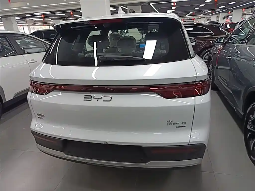 BYD Song Pro New Energy 2025 2nd Generation Smart Drive Edition DM-i 75KM Surpassing Type фото 6