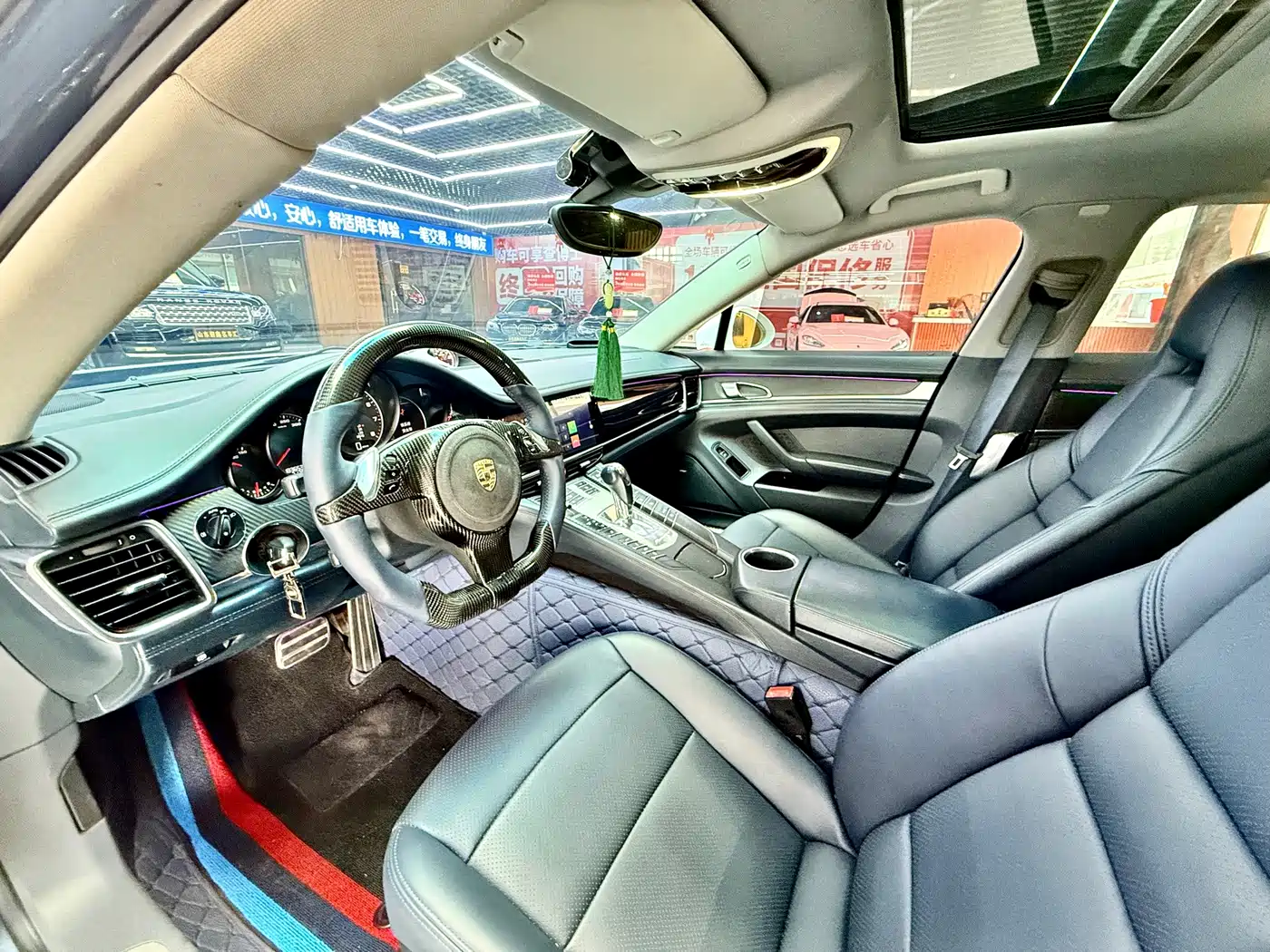 Porsche Panamera 2011 2010 Panamera 4 3.6L