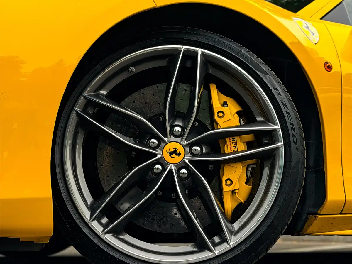 Ferrari 488 2015 488 GTB фото 27