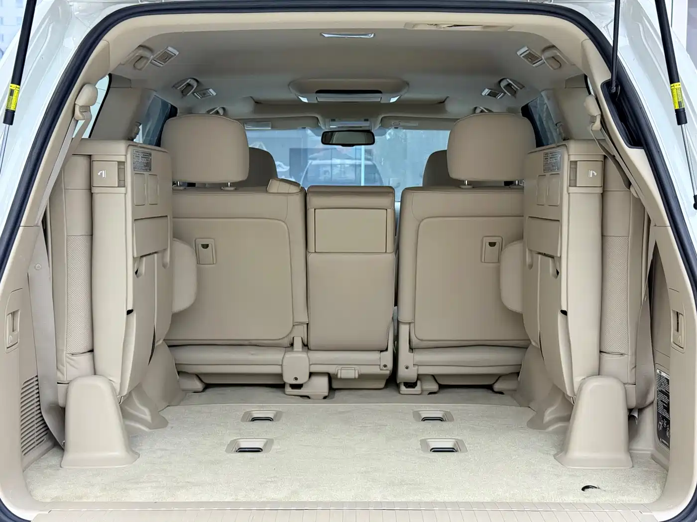 Toyota Land Cruiser 2012 4.6L Automatic VX-R фото 17