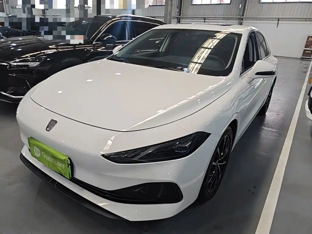 Roewe D7 2025 DMH 125km World Champion Edition