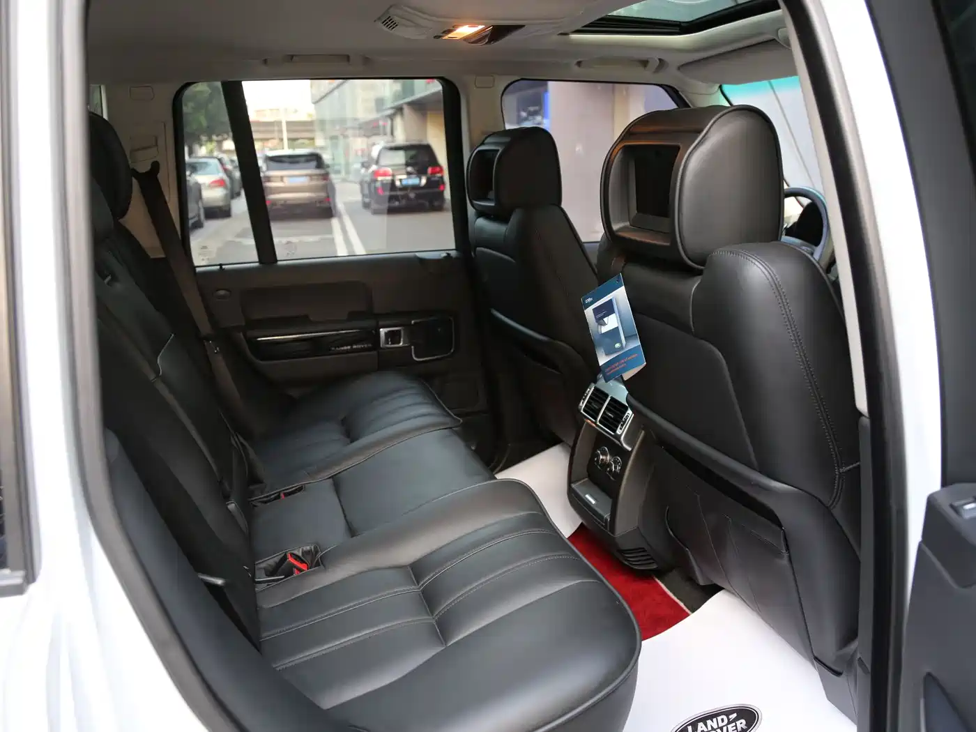 Land Rover Range Rover 2012 5.0 NA V8 фото 7