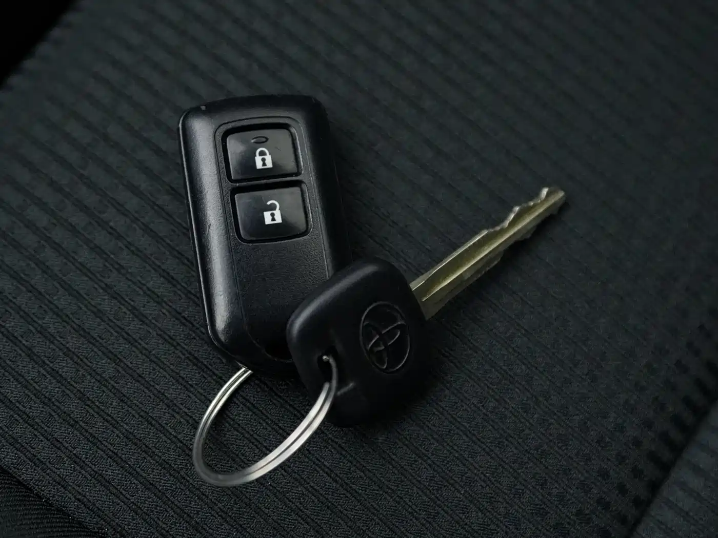 TOYOTA YARIS L ZHIXUAN