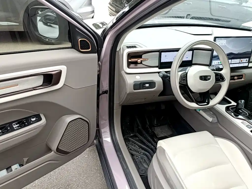 Geely ICON 2025 2026 Chocolate 1.5TD Pure Edition