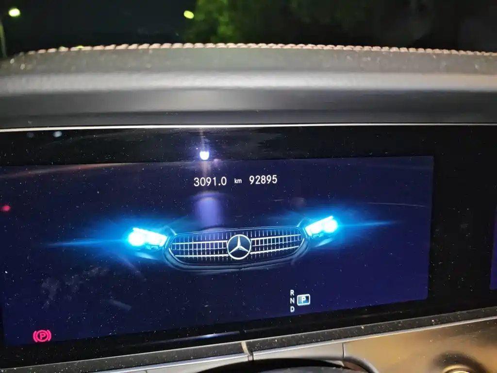 Фото 8 - Mercedes-Benz E-Class