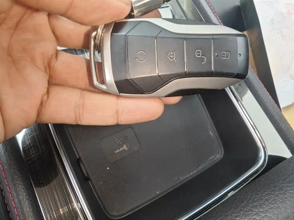 BYD Tang New Energy 2019 DM 2.0T AWD Intelligent Sharing Creation 7-seater China VI фото 12