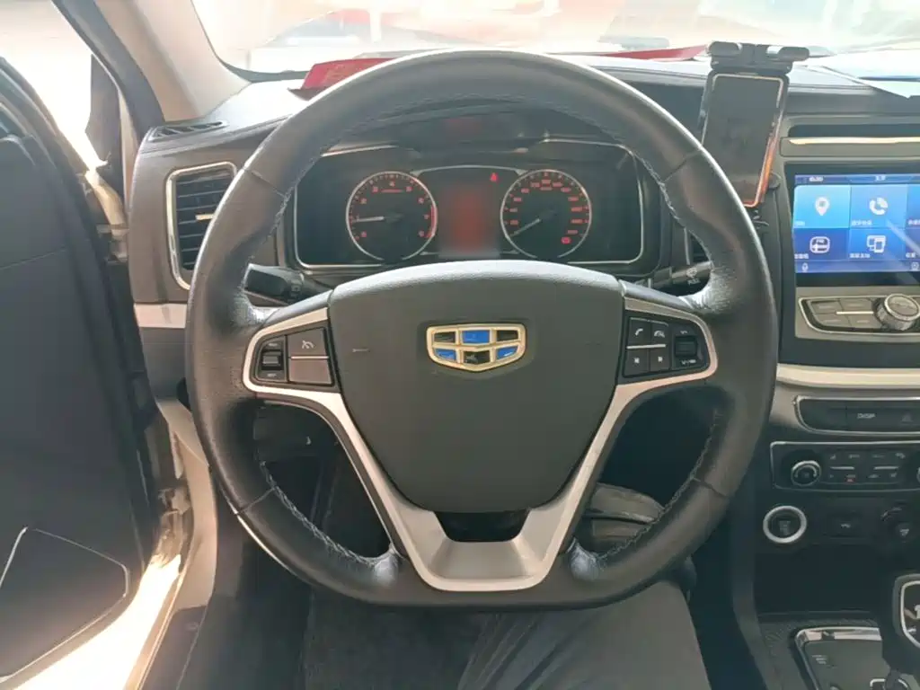 Фото 11 - Geely Vision