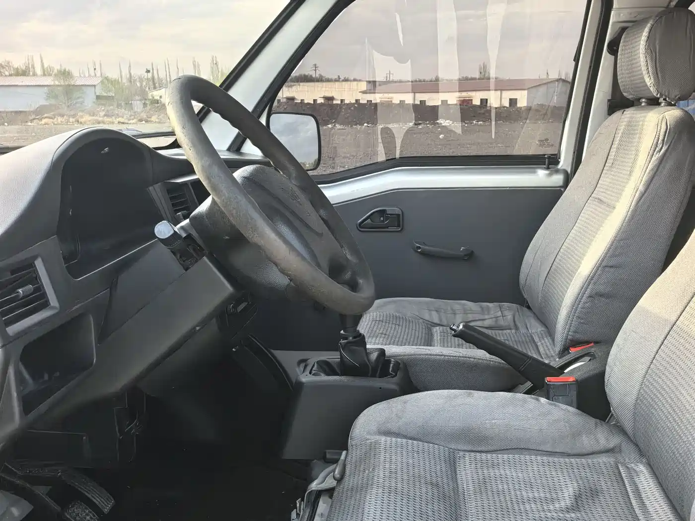 Wuling Motors Wuling Zhiguang 2019 2015 1.2L Utility LSI