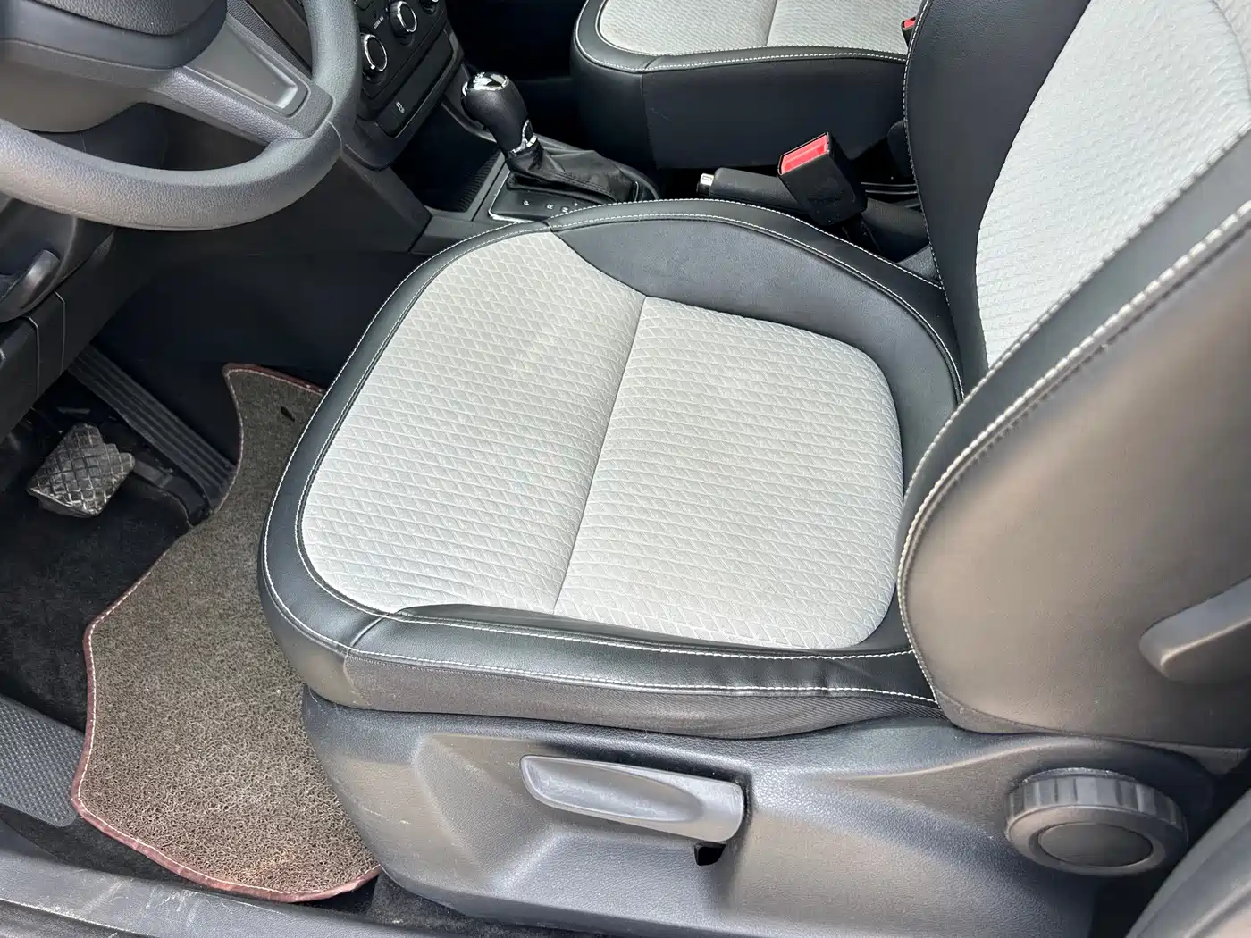 Škoda Yeti 2017 TSI280 DSG Advance фото 11