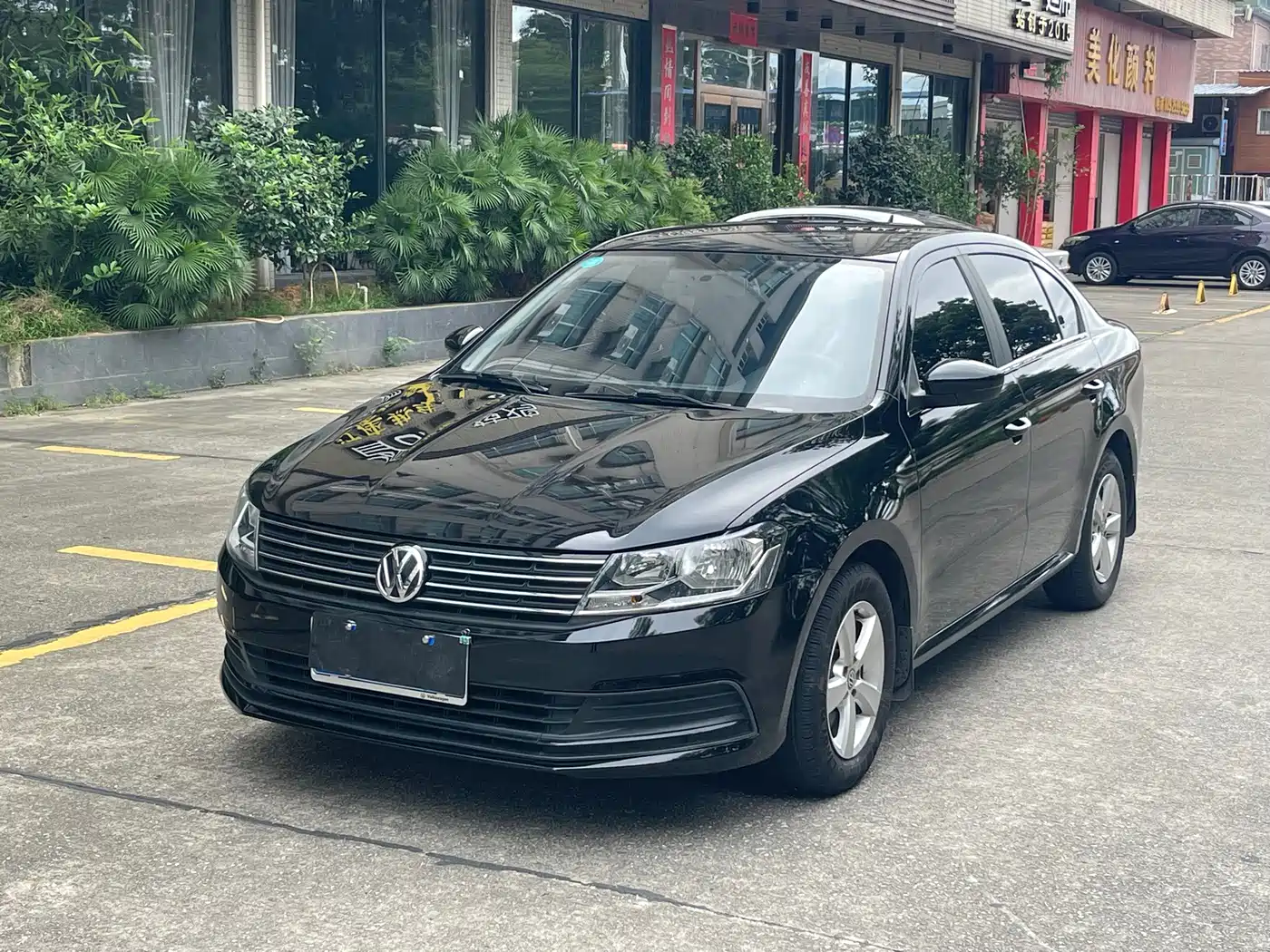 Photo 1 - Volkswagen Lavida