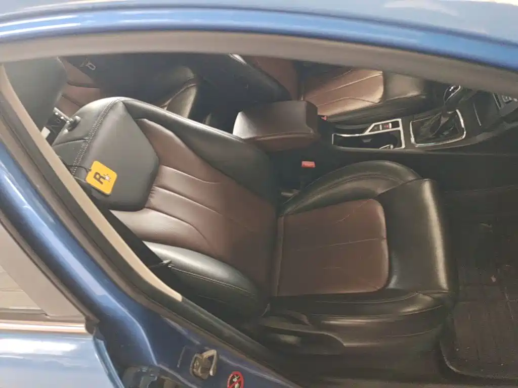 Фото 25 - Geely Emgrand