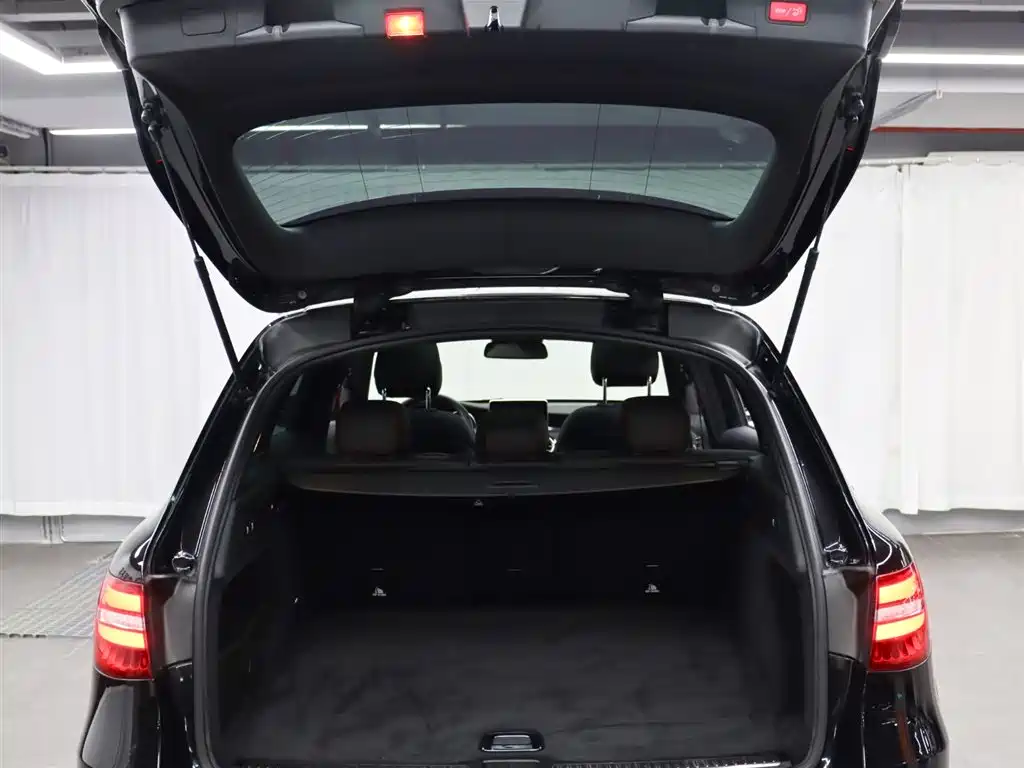 Mercedes-Benz GLC AMG 2017 AMG GLC 43 4MATIC фото 25