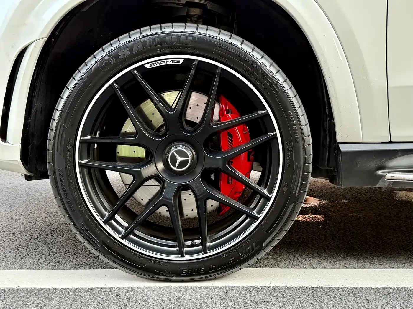 Photo 8 - Mercedes-Benz GLE AMG