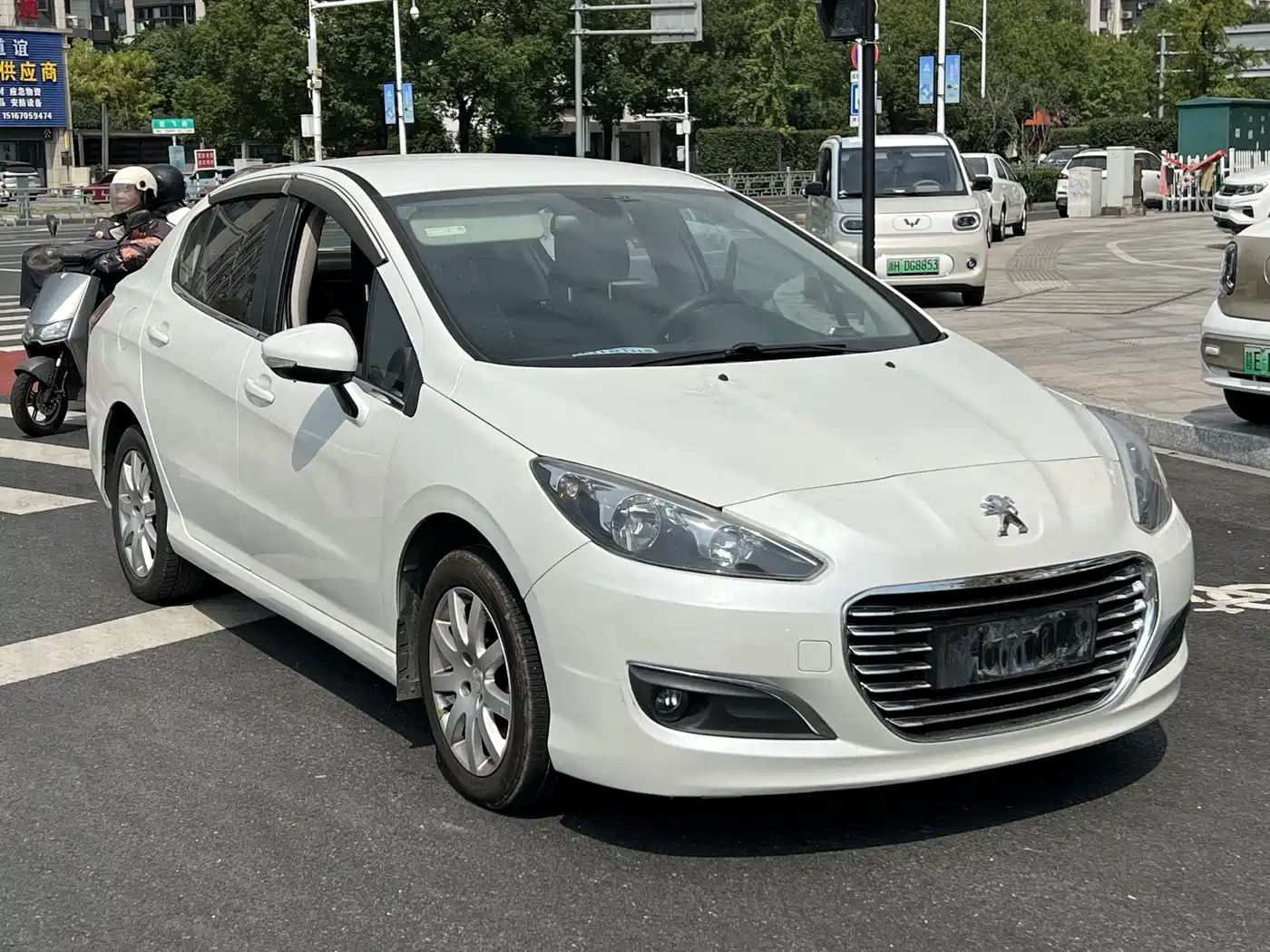 Peugeot 308 2016 2014 Model Joy Edition Classic 1.6L Automatic Superior Style