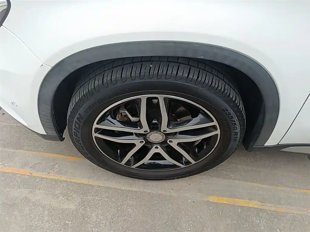 Mercedes-Benz GLA 2016 GLA 220 4MATIC Fashion фото 23