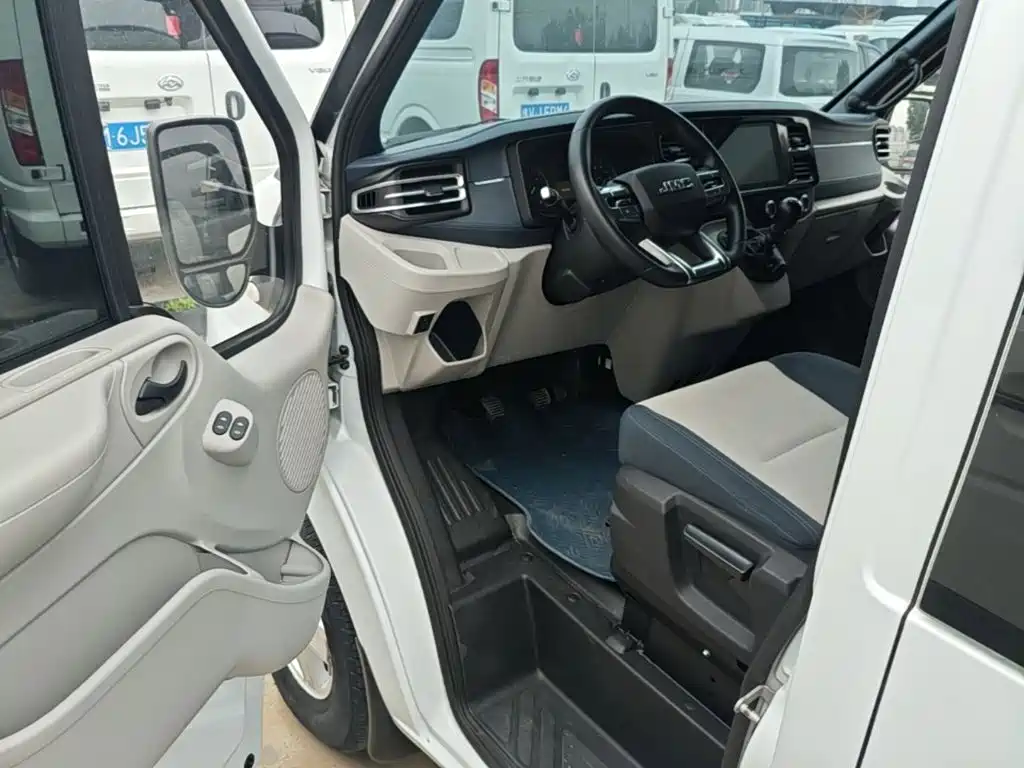 Jiangling JMC Fushun 2025 2023 2.0T Manual Medium Wheelbase Medium Roof Business Version 9-Seater (Non-Operational)