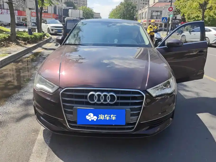 Photo 2 - Audi A3