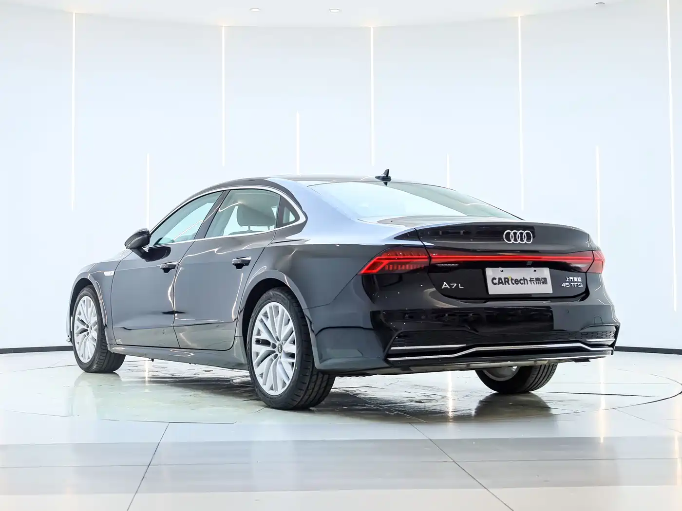 Audi A7L 2024 45TFSI S-line Dream Edition Crystal Package фото 5