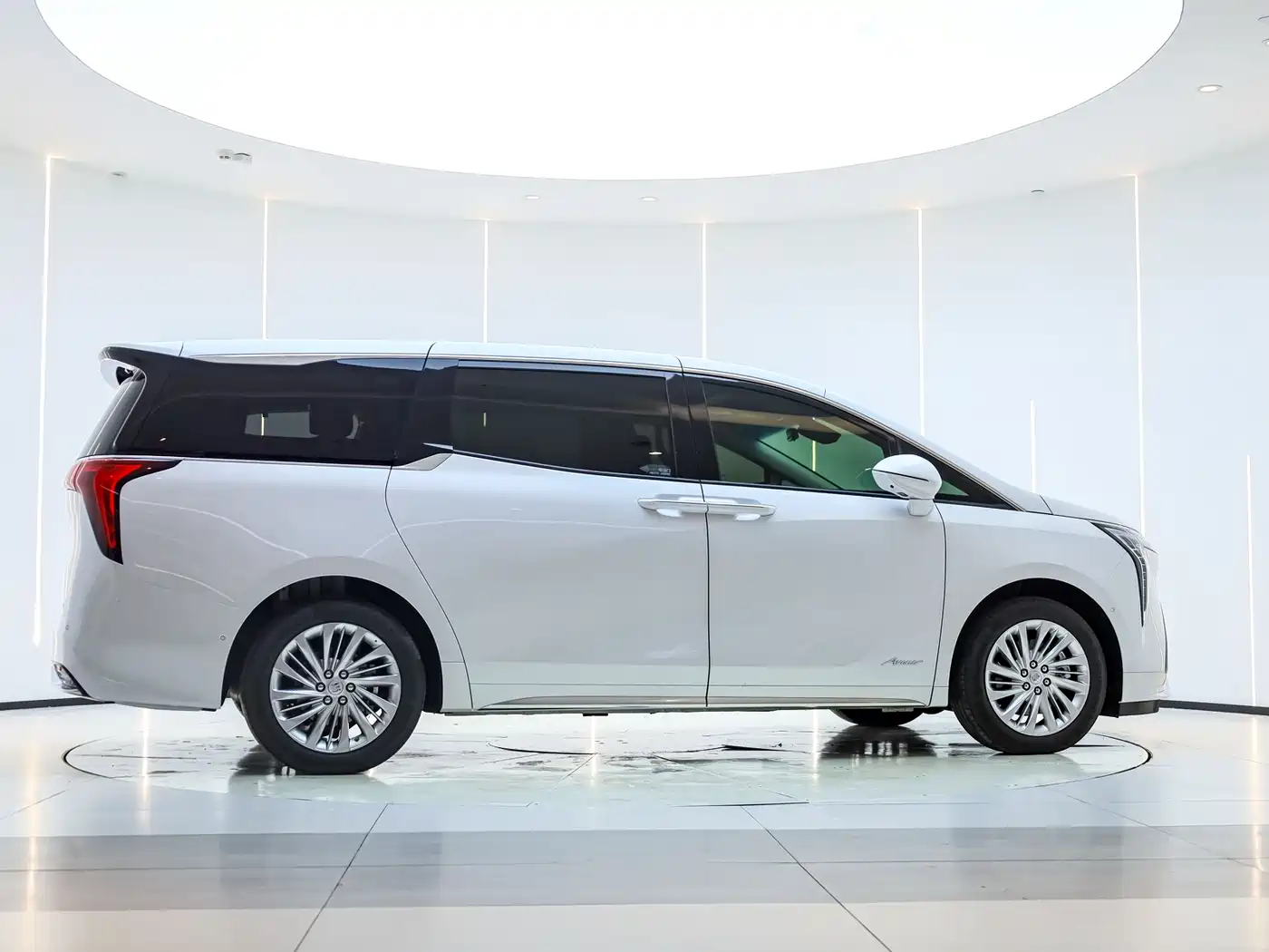 Buick Century 2025 2.0T 6-Seater World Edition фото 7