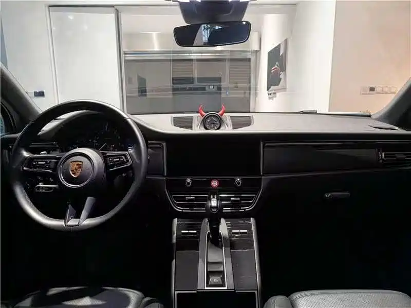 Porsche Macan 2022 Macan 2.0T фото 8