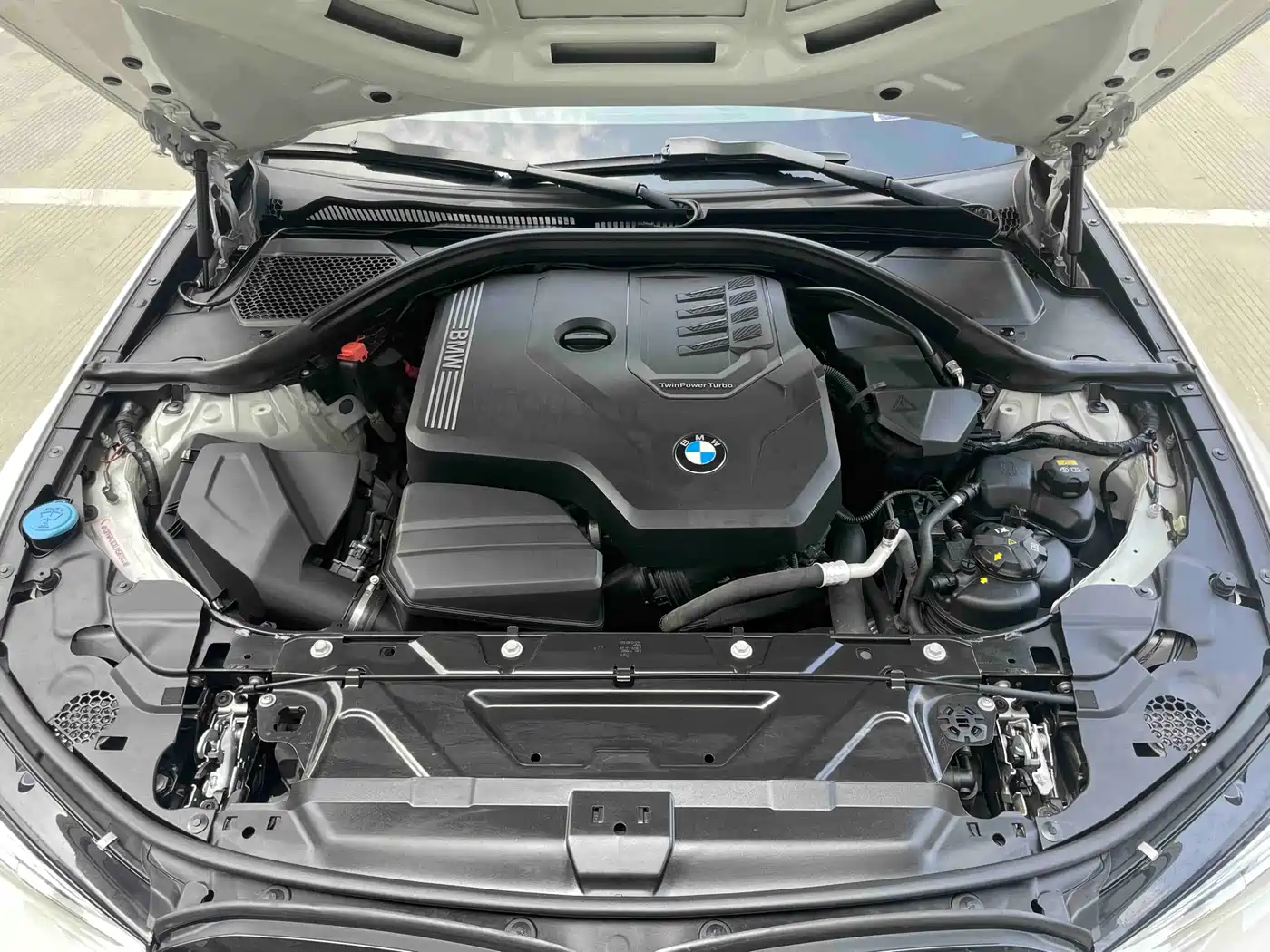 BMW 3 Series 2020 325Li Launch Edition фото 17