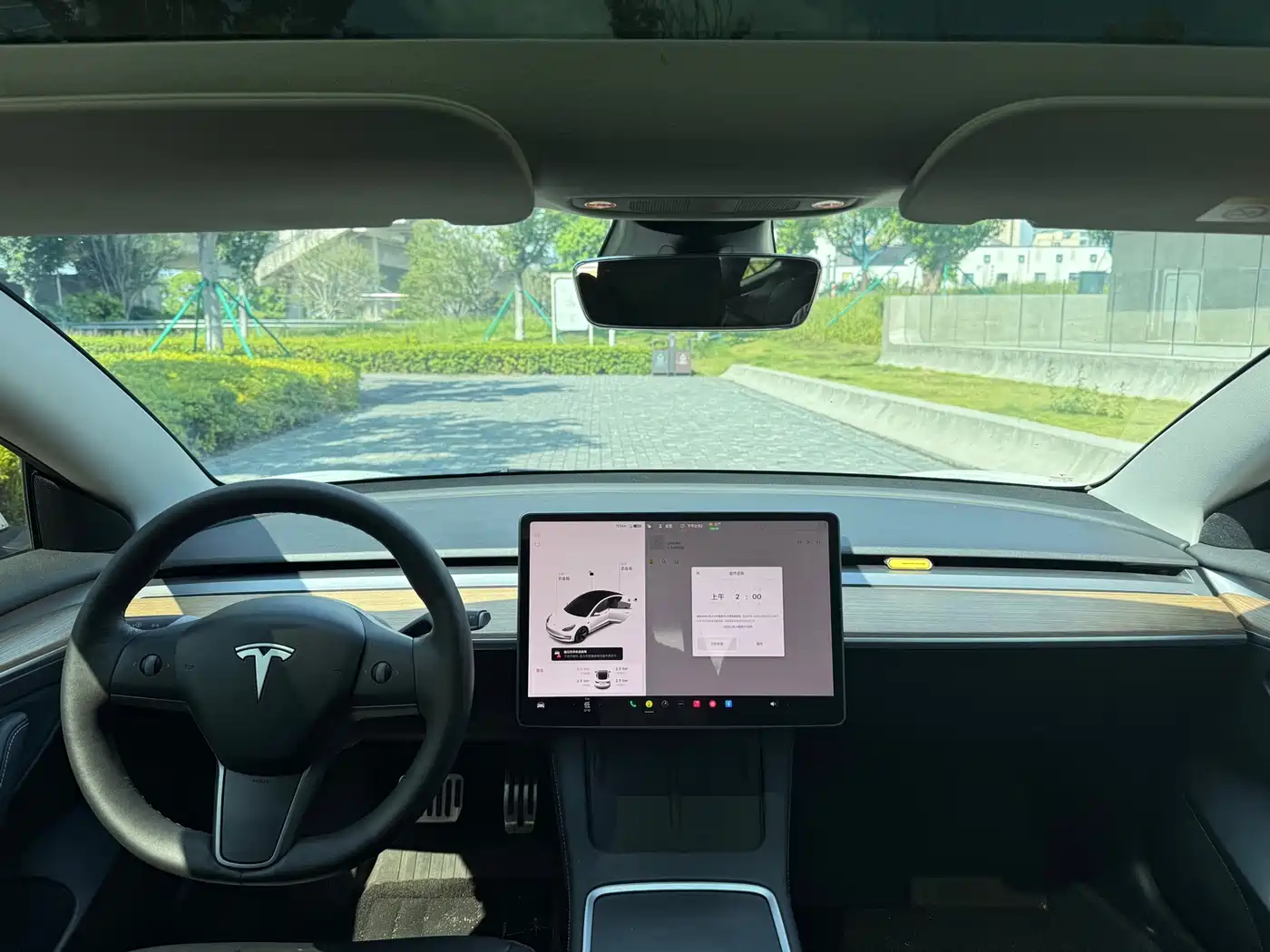 Фото 6 - Tesla Model 3