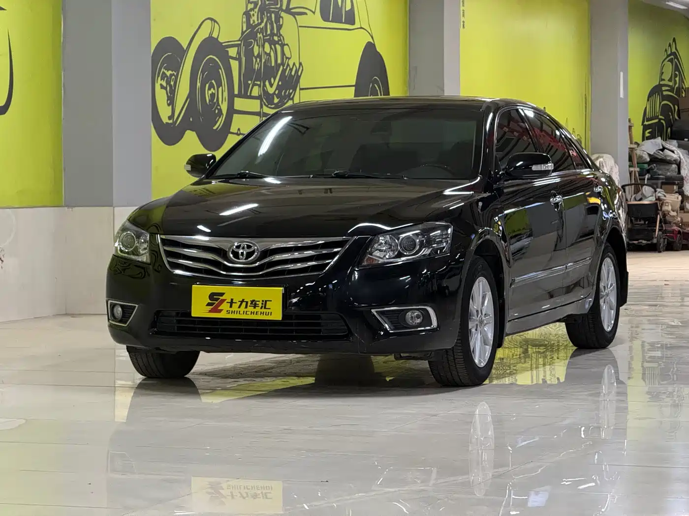 Toyota Camry 2013 200G Classic Luxury Edition