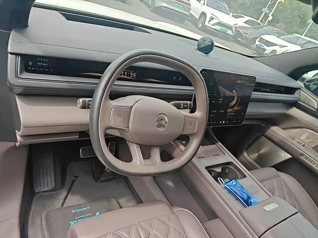 NIO ES8 2025 2025 Base Model 7-Seater