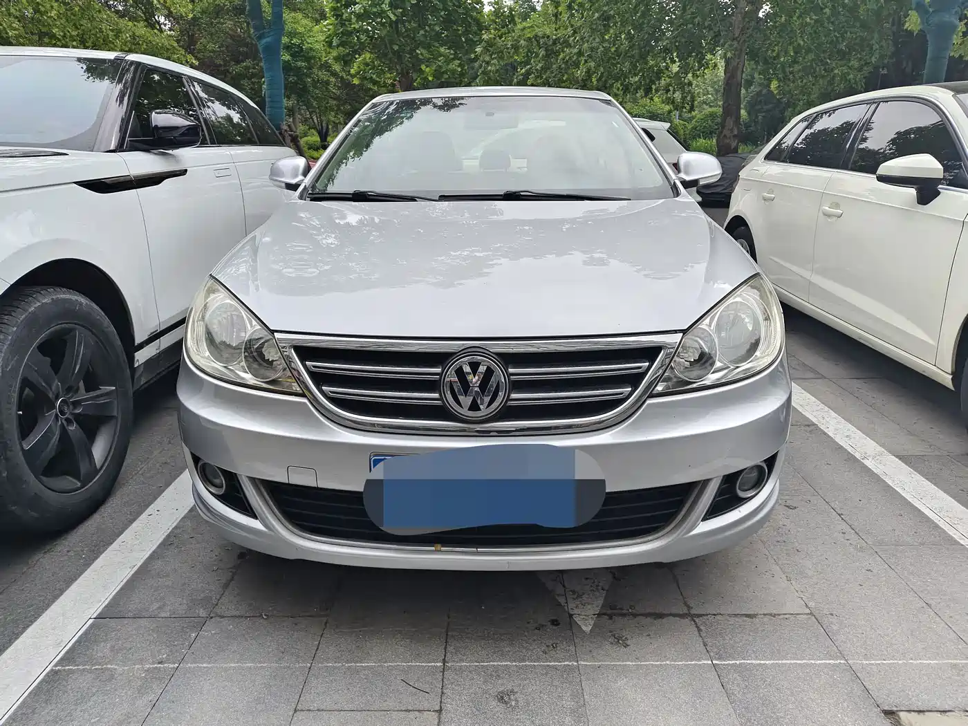 Volkswagen Lavida 2011 1.6L Automatic Pinxuan Edition фото 2