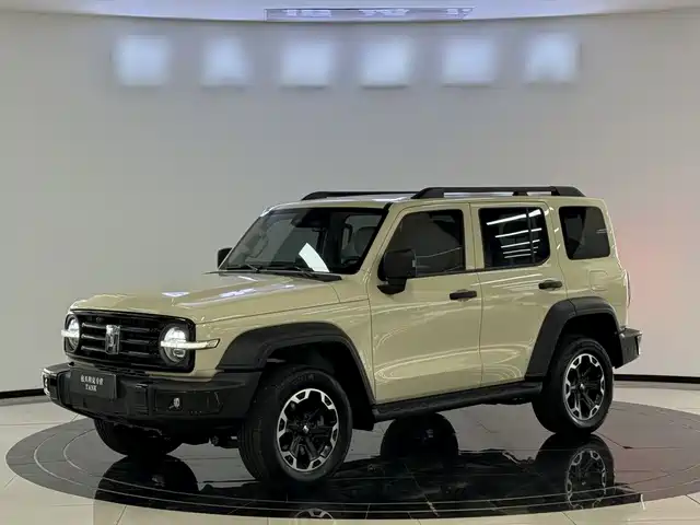 Tank 300 Hi4-T 37.1kWh
