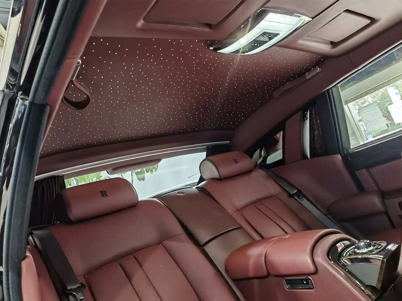 Rolls-Royce Phantom 2016 2013 6.7L Extended Wheelbase (EWB)