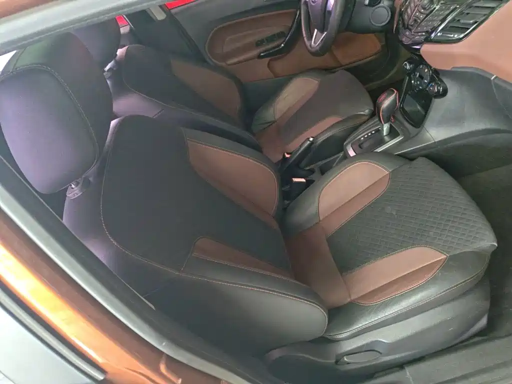 Photo 25 - Ford Fiesta