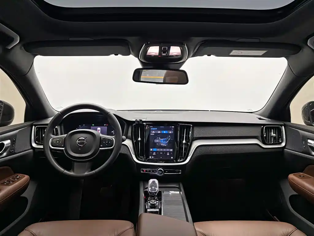 Volvo S60 2023 B4 Smart Comfort Luxury Edition фото 21