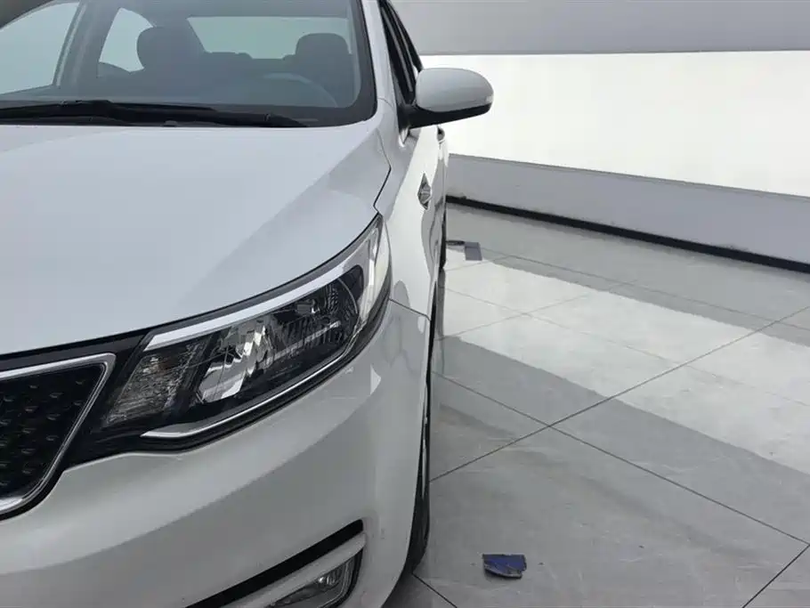 Kia K2 2015 Sedan 1.4L MT GLS фото 5