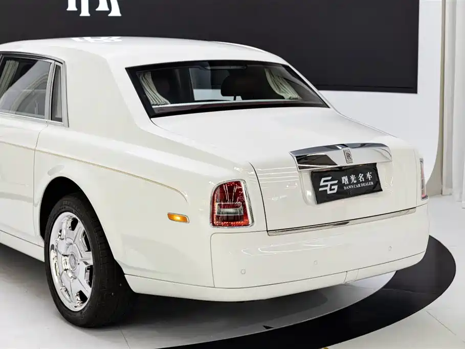 Rolls-Royce Phantom 2016 2013 6.7L Extended Wheelbase (EWB)