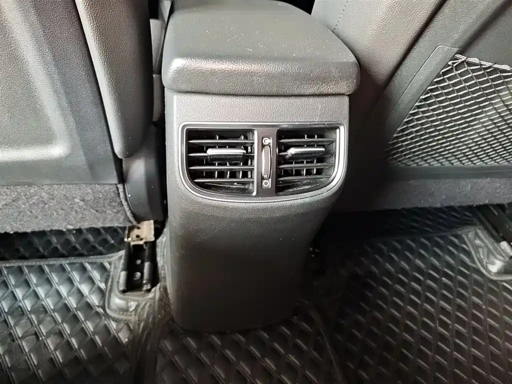 Hyundai Elantra 2019 1.4T Dual-clutch XuanDong·Vitality Type фото 13