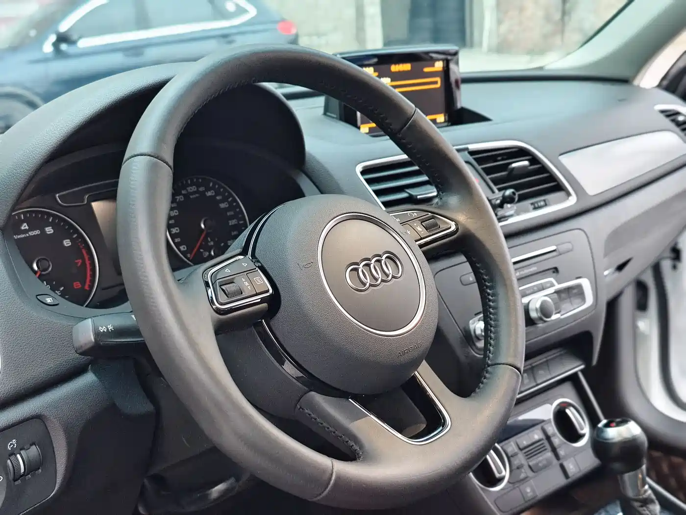 Audi Q3 2018 30th Anniversary Edition 30 TFSI Fashion фото 12