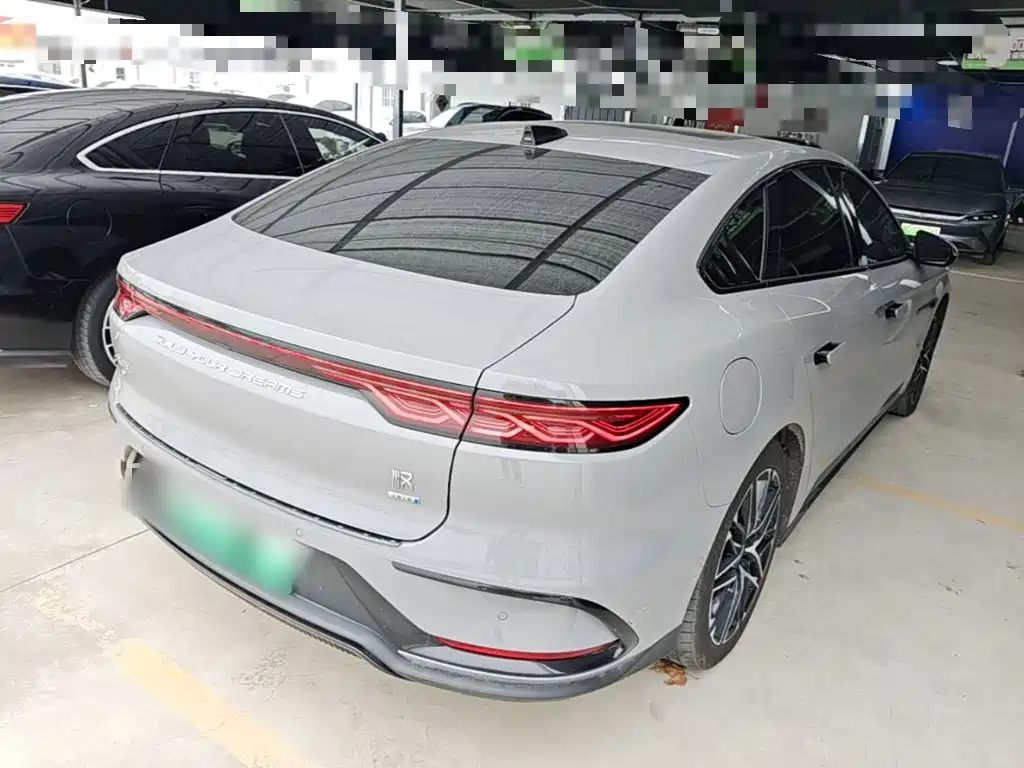 Фото 7 - BYD Han