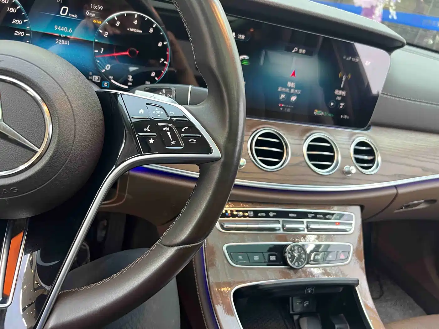 MERCEDES-BENZ E-CLASS