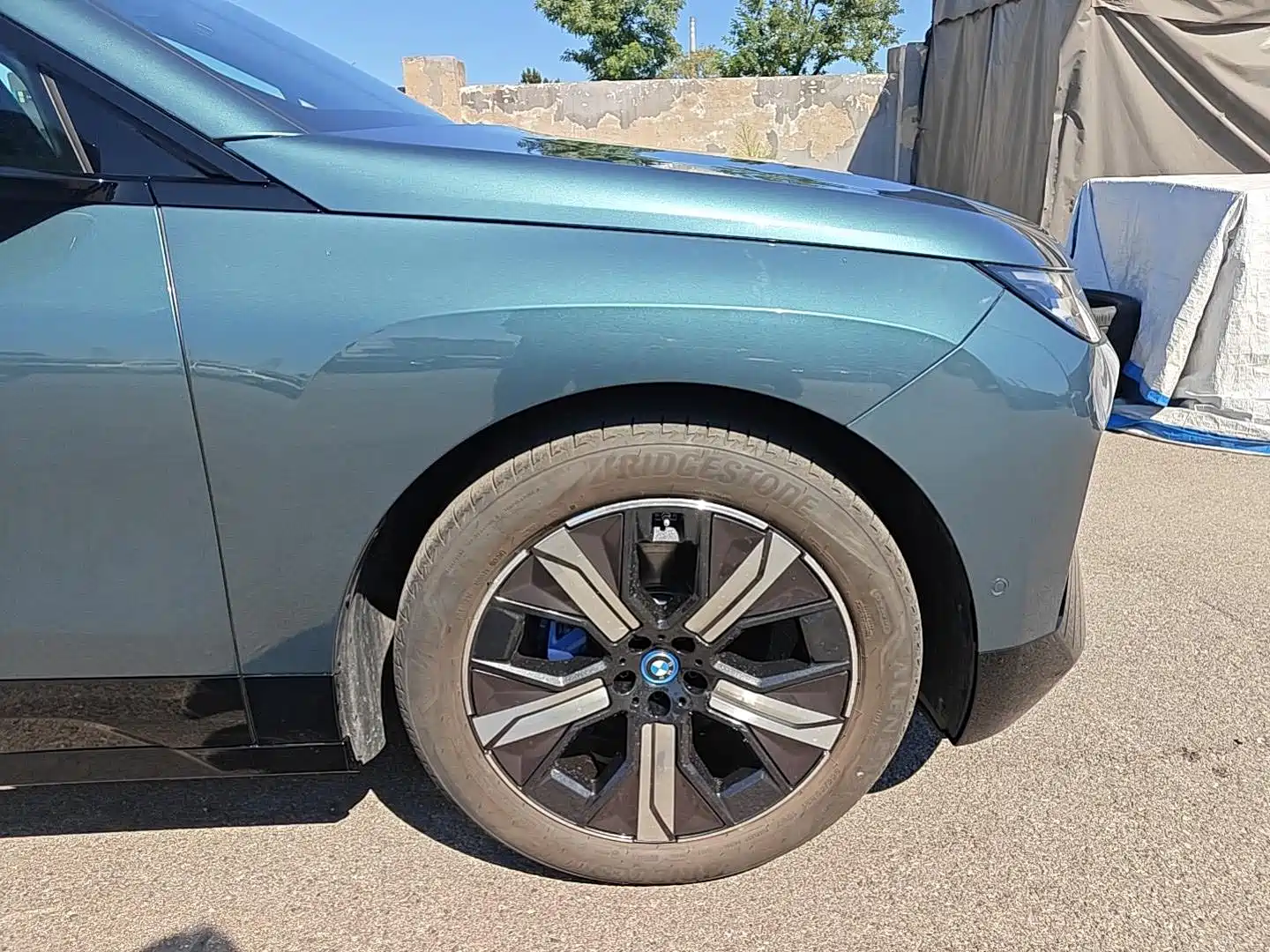 Фото 8 - BMW iX