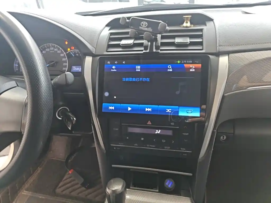 Photo 13 - Toyota Camry