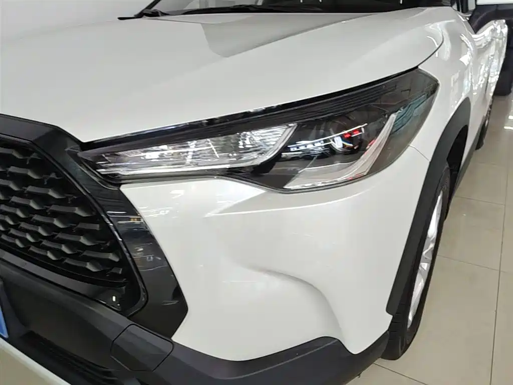 Toyota Corolla Cross 2023 2.0L Elite Edition фото 24