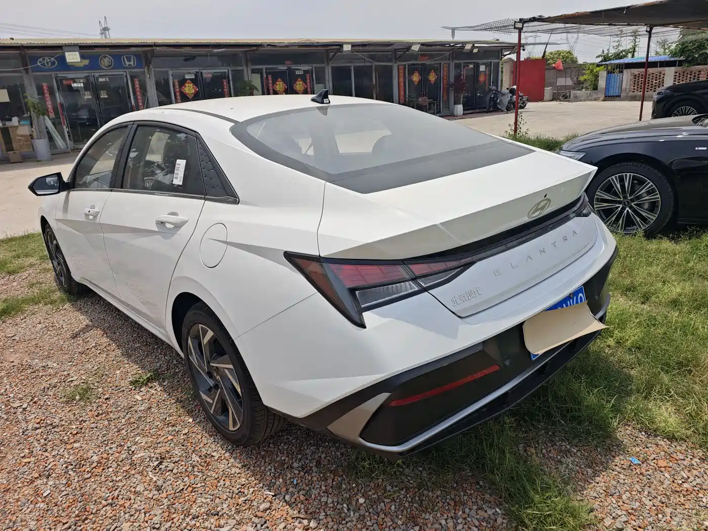Hyundai Elantra 2023 1.5L CVT GLX Elite Edition фото 10