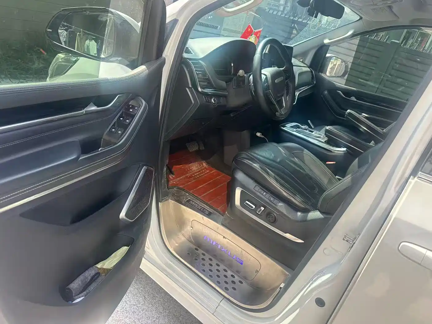 SAIC Maxus Maxus G20 2021 PLUS 2.0T Gasoline Automatic Elegance Edition фото 3