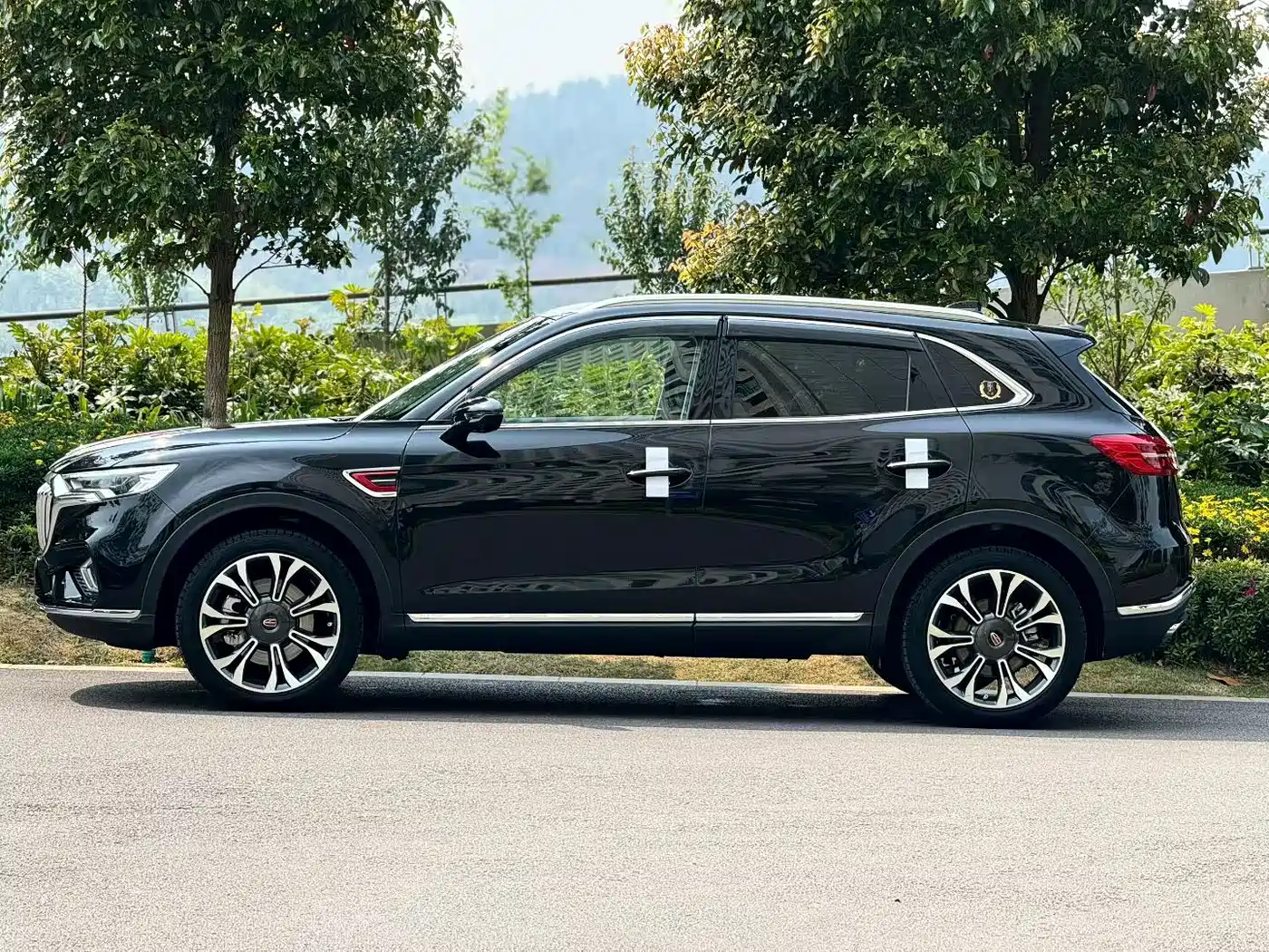Hongqi HONGQI HS5