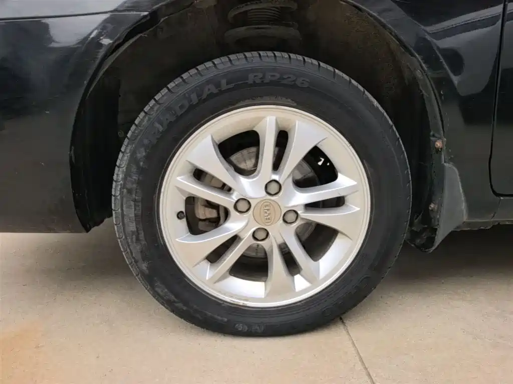 BYD F3 2015 Energy-saving Edition 1.5L Manual Luxury фото 23