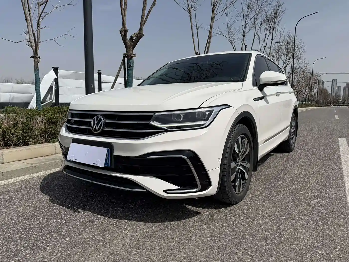 Volkswagen Tiguan L 2022 330TSI Auto 2WD R-Line Premium Edition